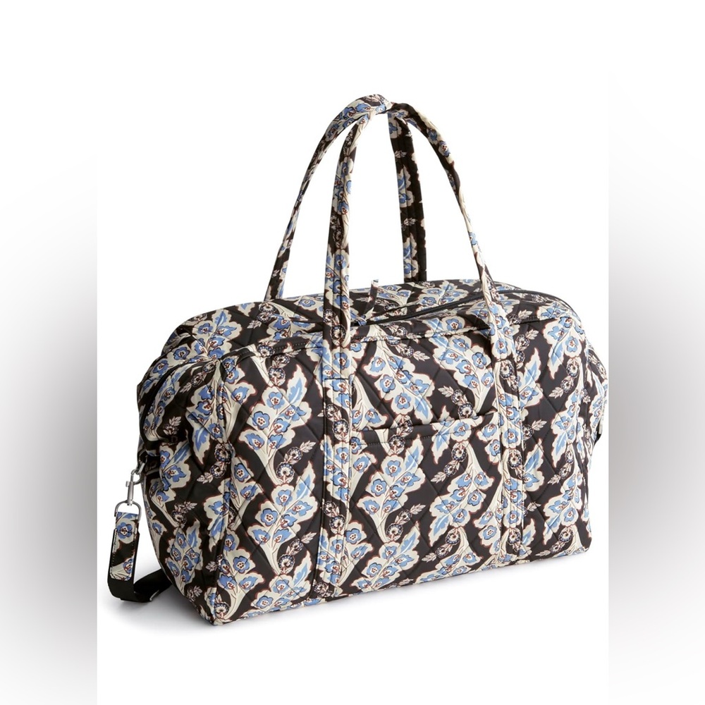 *SOLD* Vera Bradley large Miramar Weekender Bag